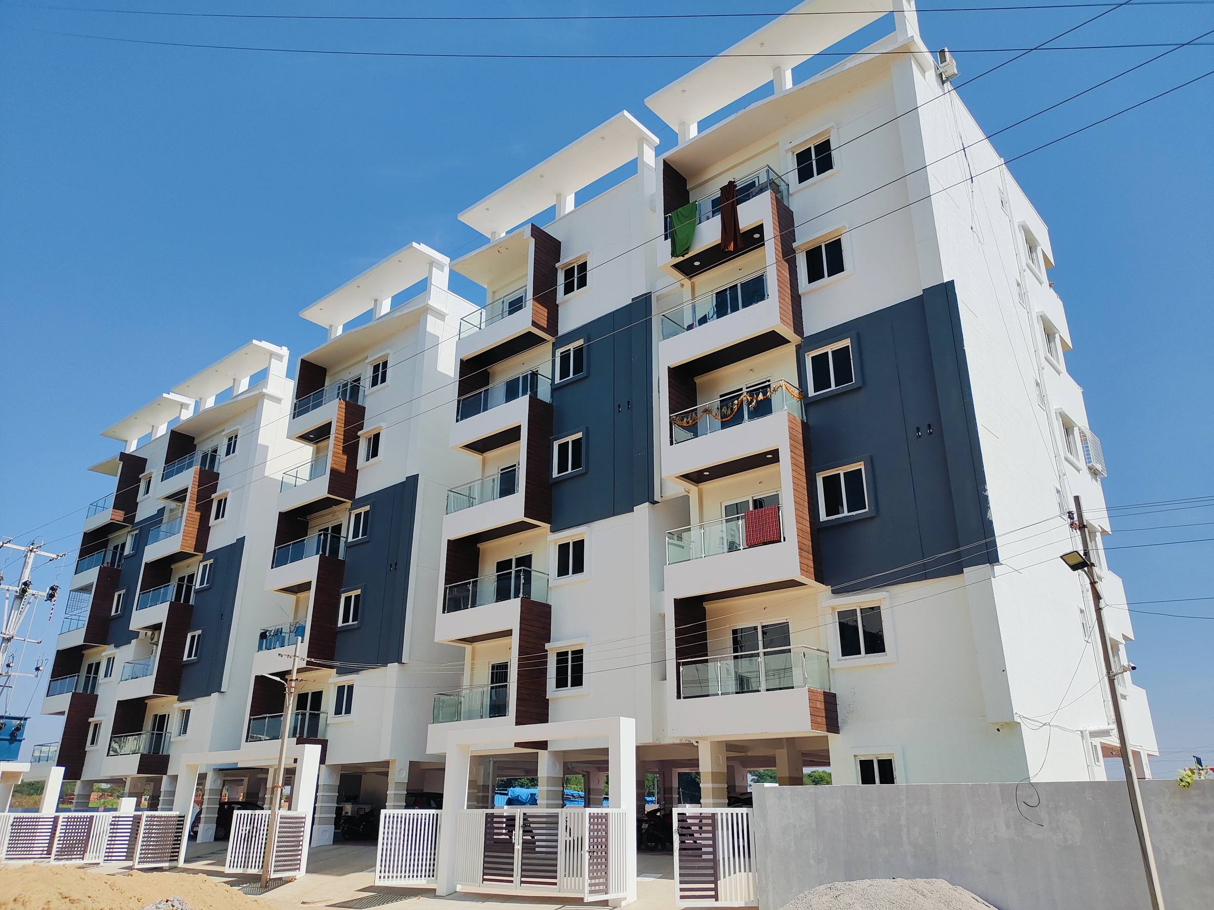Construction progress: block under construction, December 2023